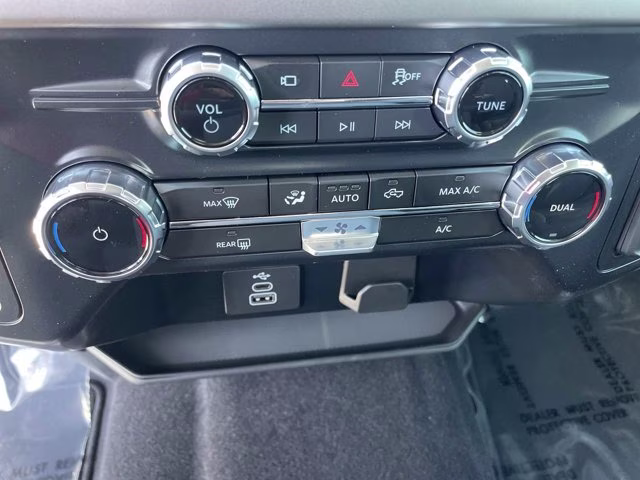 2026 Iconic Silver Metallic Ford F-150 XLT RWD Truck