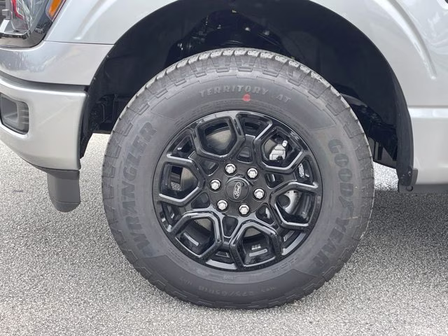 2026 Iconic Silver Metallic Ford F-150 XLT 4X4 Truck