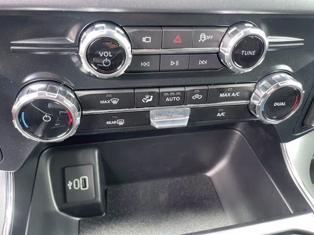 2026 Agate Black Metallic Ford F-150 XLT 4X4 Truck