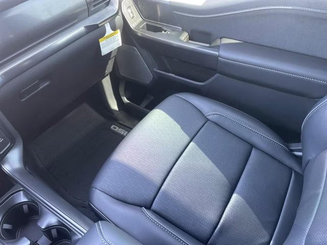 2026 Carbonized Gray Metallic Ford F-150 LARIAT 4X4 Truck