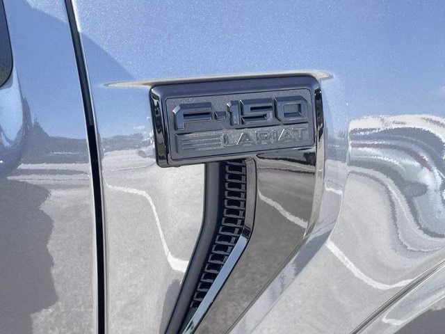 2026 Carbonized Gray Metallic Ford F-150 LARIAT 4X4 Truck