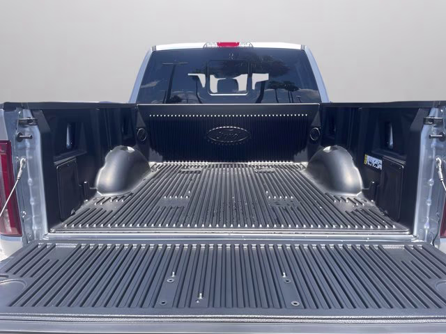 2026 Iconic Silver Metallic Ford F-150 LARIAT 4X4 Truck