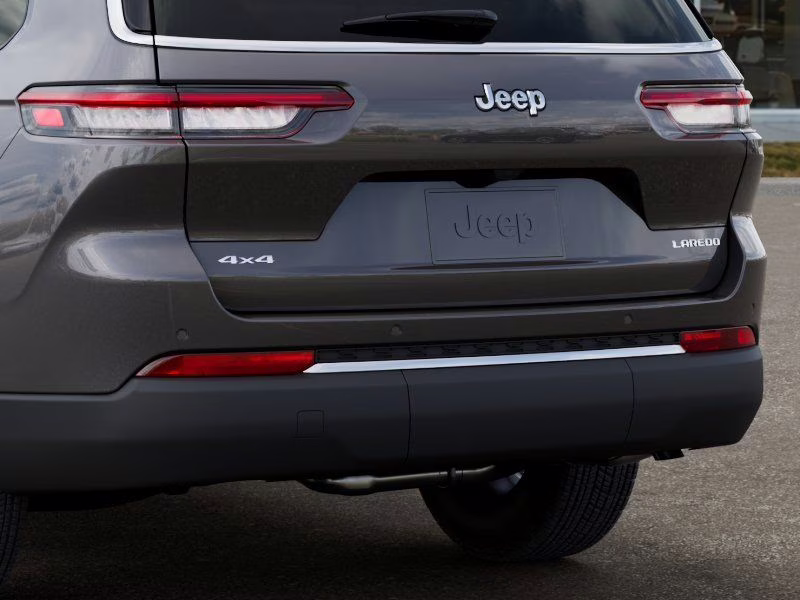 2026 Baltic Gray Metallic Clearcoat Jeep Grand Cherokee L Laredo 4X4 SUV