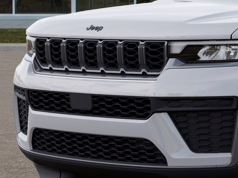 2026 Bright White Clearcoat Jeep Grand Cherokee L Laredo 4X4 SUV