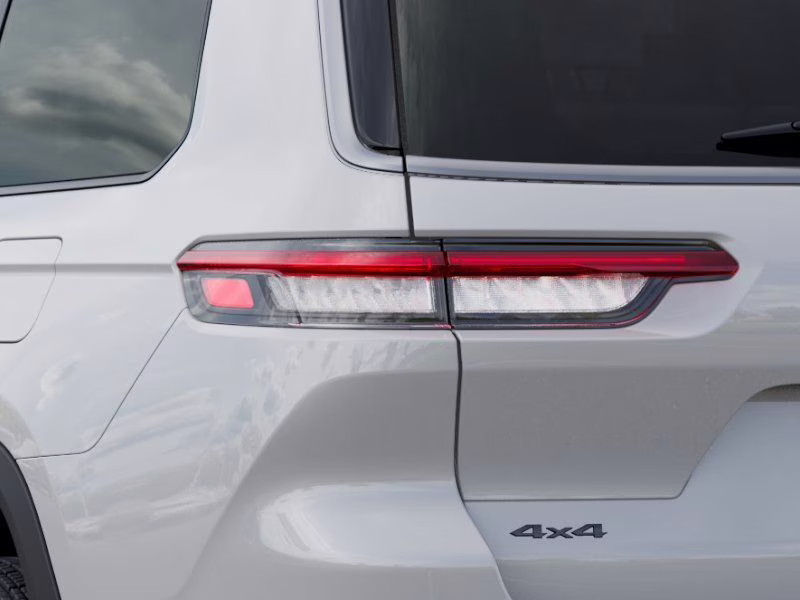 2026 Bright White Clearcoat Jeep Grand Cherokee L Laredo 4X4 SUV