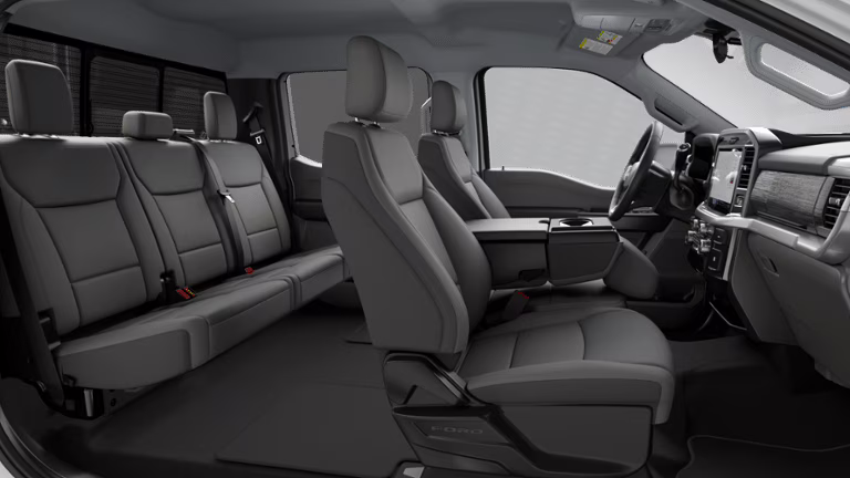 2026 Oxford White Ford F-150 XLT 4X4 Truck