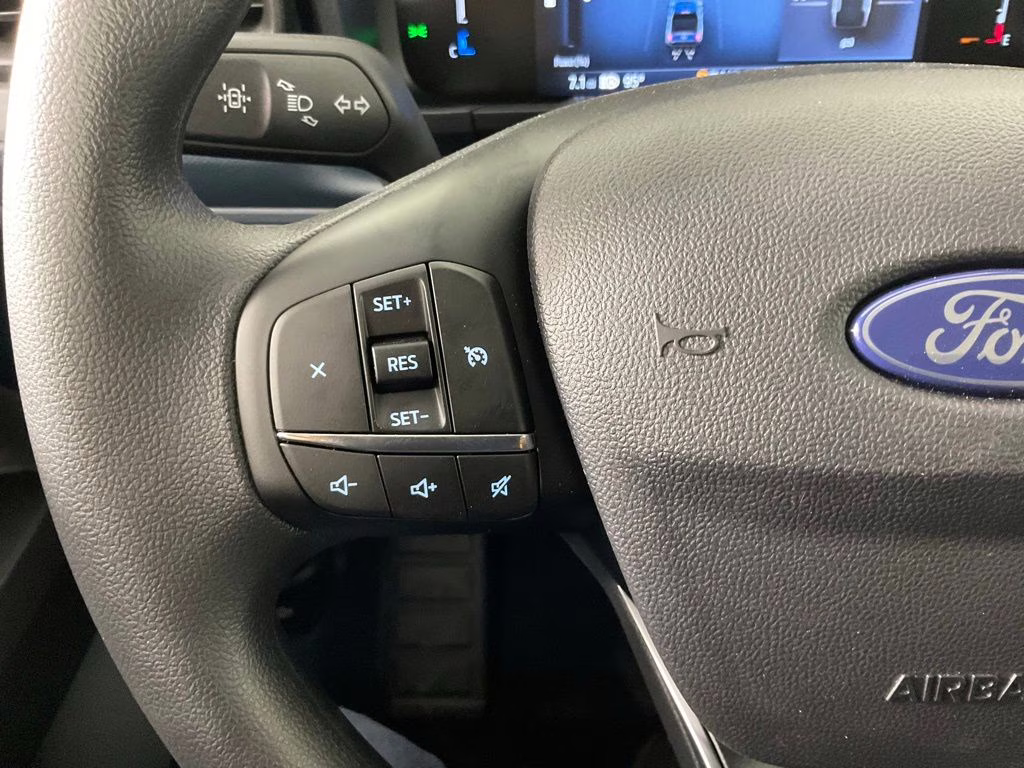 2026 Oxford White Ford Maverick XL FWD Truck