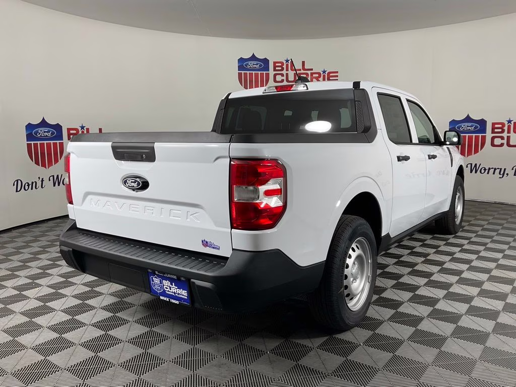 2026 Oxford White Ford Maverick XL FWD Truck