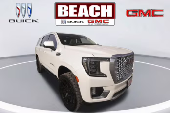 2022 White Frost Tricoat GMC Yukon Denali RWD SUV