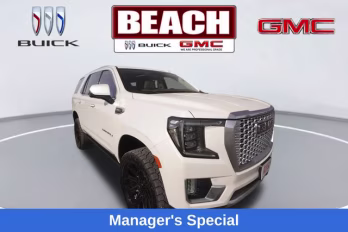 2022 White Frost Tricoat GMC Yukon Denali RWD SUV