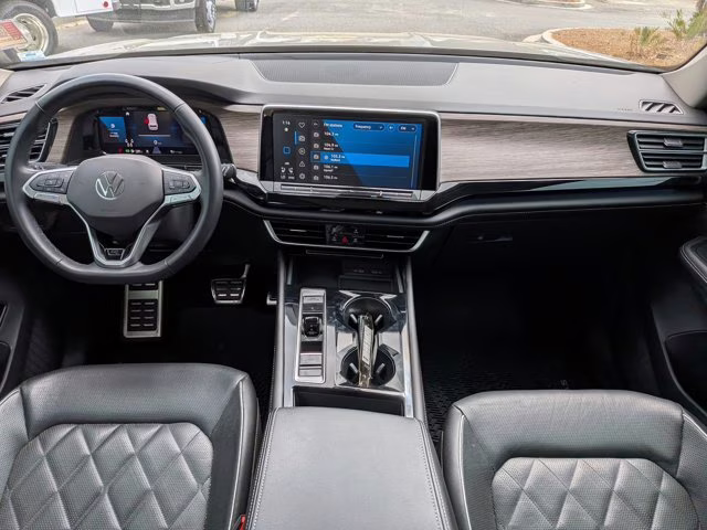 2024 Platinum Gray Metallic Volkswagen Atlas 2.0T SEL Premium R-Line AWD SUV