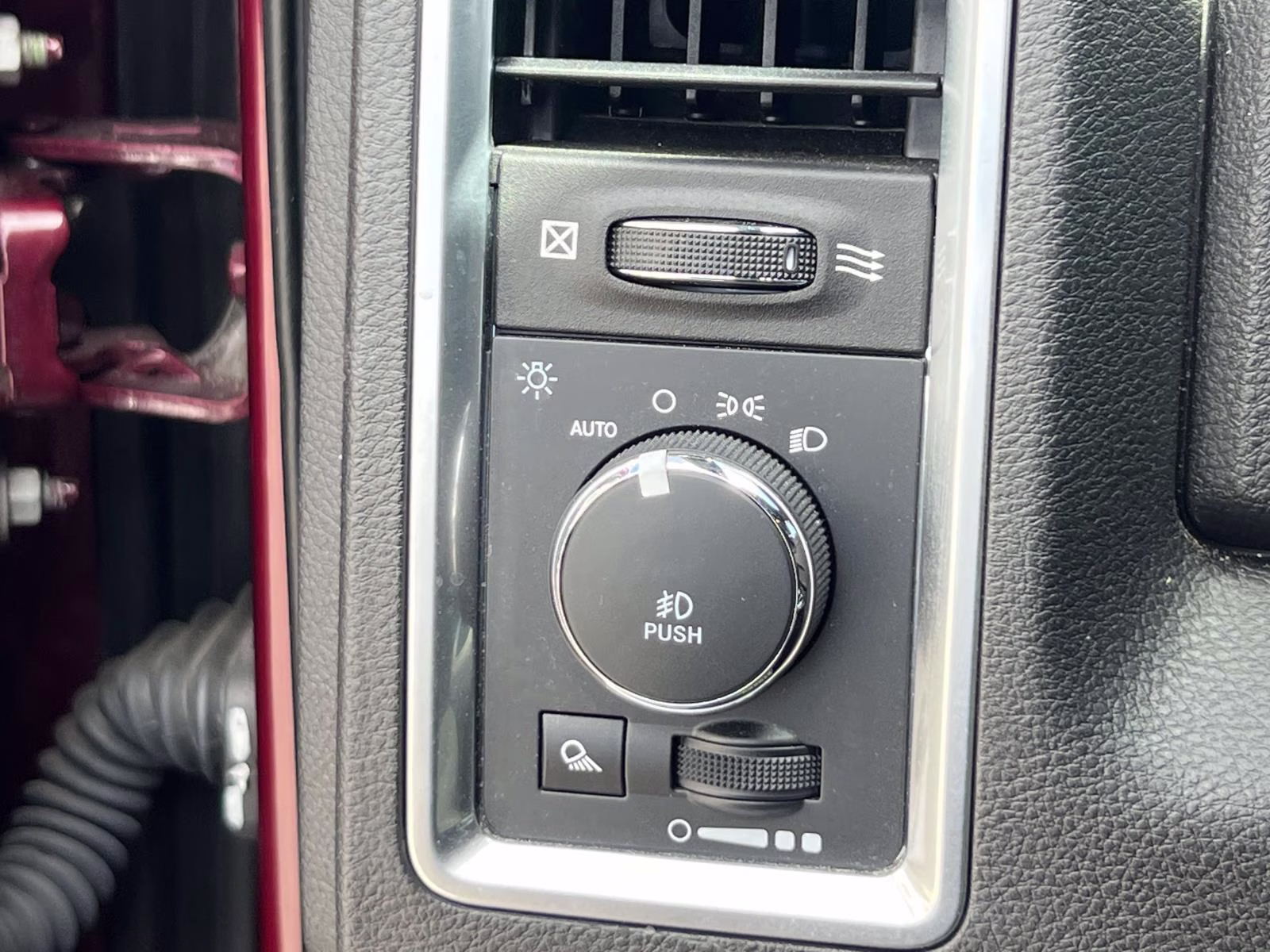 2022 Red Ram 1500 Classic Warlock 4x4 Quad Cab 6'4 Box 4X4 Truck