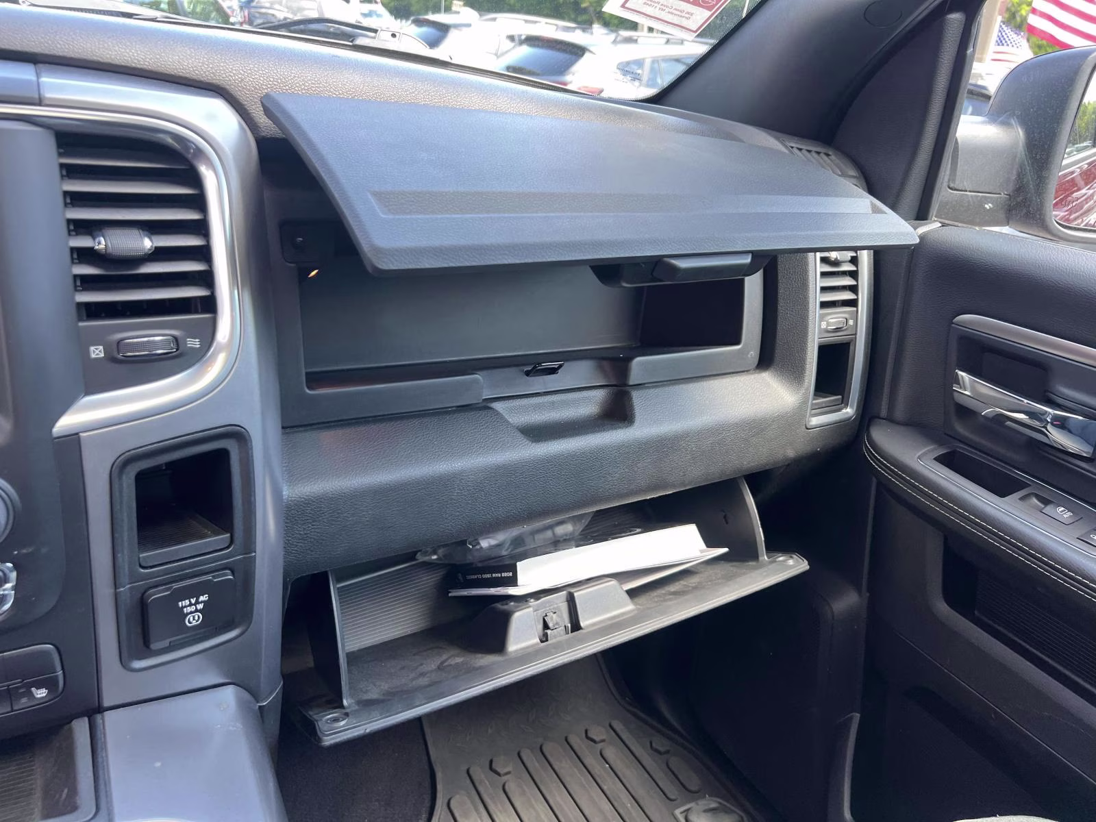 2022 Red Ram 1500 Classic Warlock 4x4 Quad Cab 6'4 Box 4X4 Truck