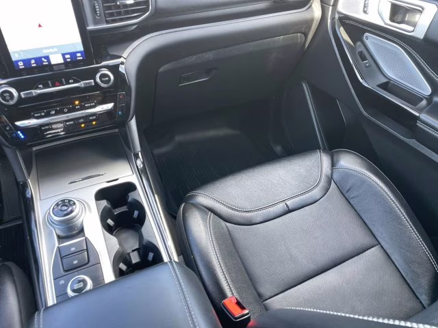 2023 White Metallic Ford Explorer ST 4X4 SUV