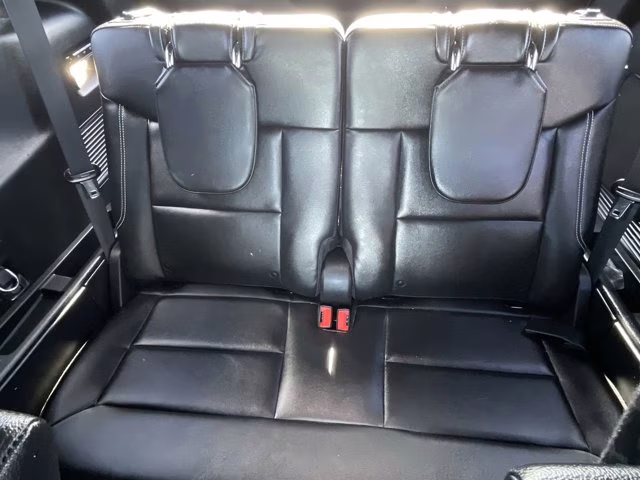 2023 White Metallic Ford Explorer ST 4X4 SUV