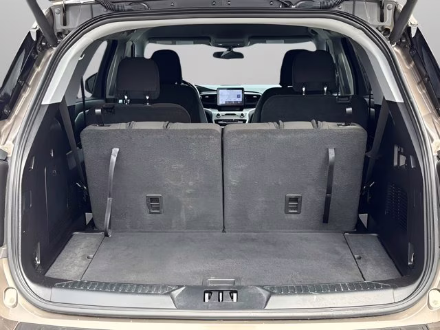 2021 Stone Gray Metallic Ford Explorer XLT RWD SUV