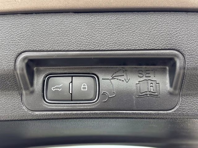 2021 Stone Gray Metallic Ford Explorer XLT RWD SUV