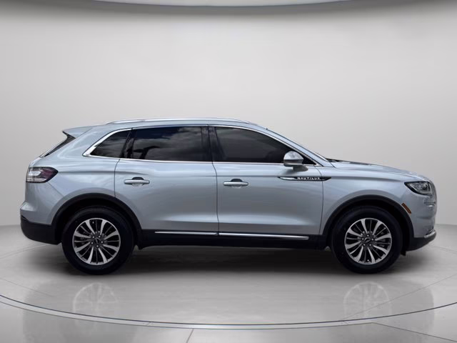 2022 Radiance Metallic Lincoln Nautilus Standard FWD SUV