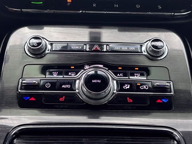 2022 Radiance Metallic Lincoln Nautilus Standard FWD SUV