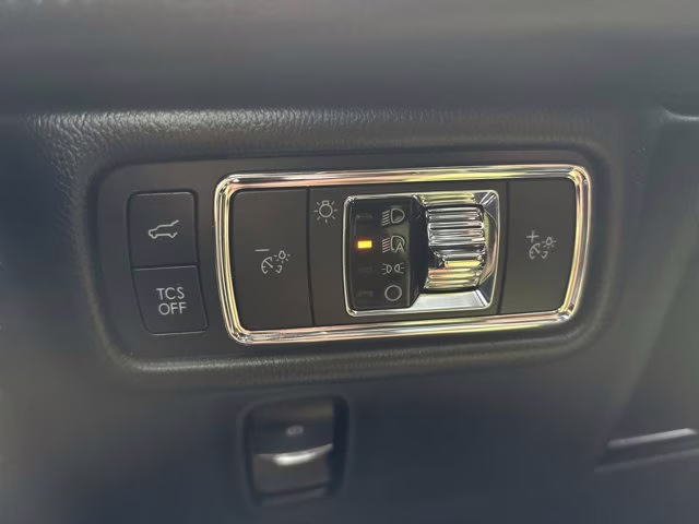 2022 Radiance Metallic Lincoln Nautilus Standard FWD SUV