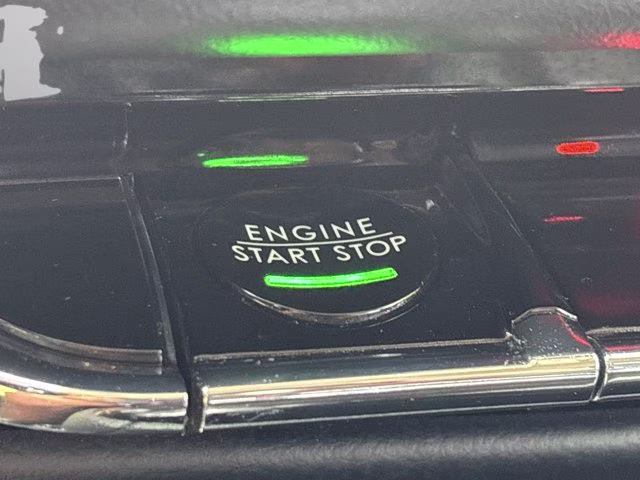 2022 Radiance Metallic Lincoln Nautilus Standard FWD SUV