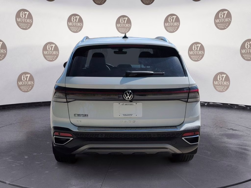 2025 White Volkswagen Taos 1.5T SE FWD SUV