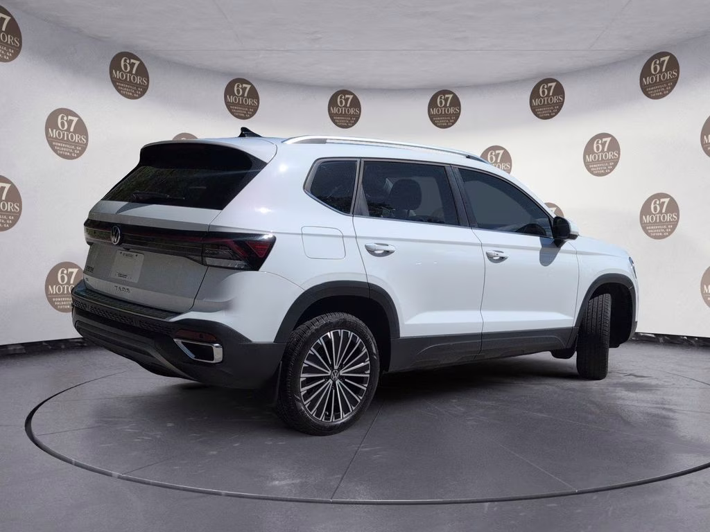 2025 White Volkswagen Taos 1.5T SE FWD SUV