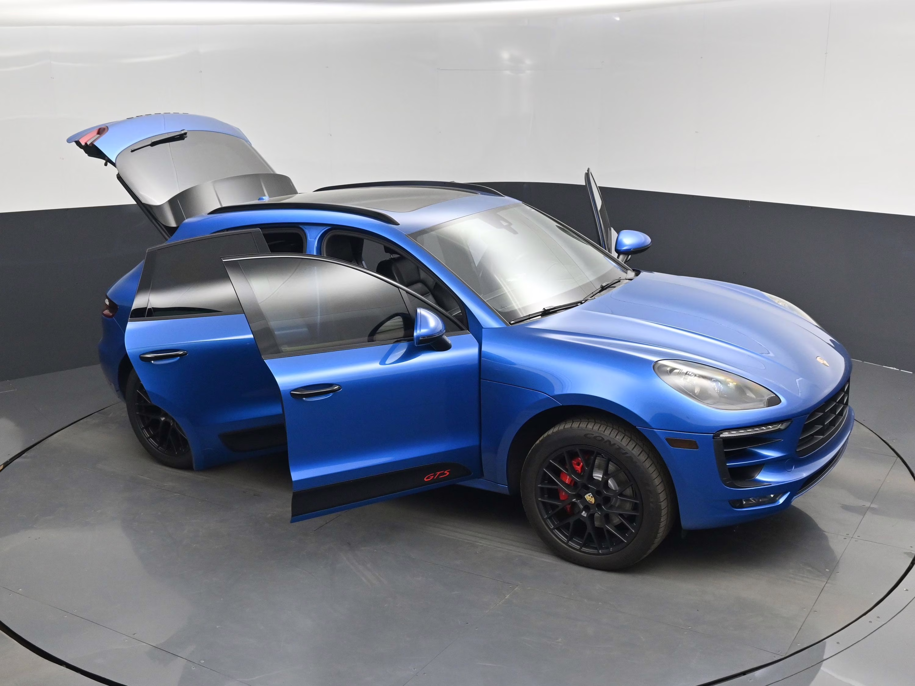 2018 Sapphire Blue Metallic Porsche Macan GTS AWD SUV