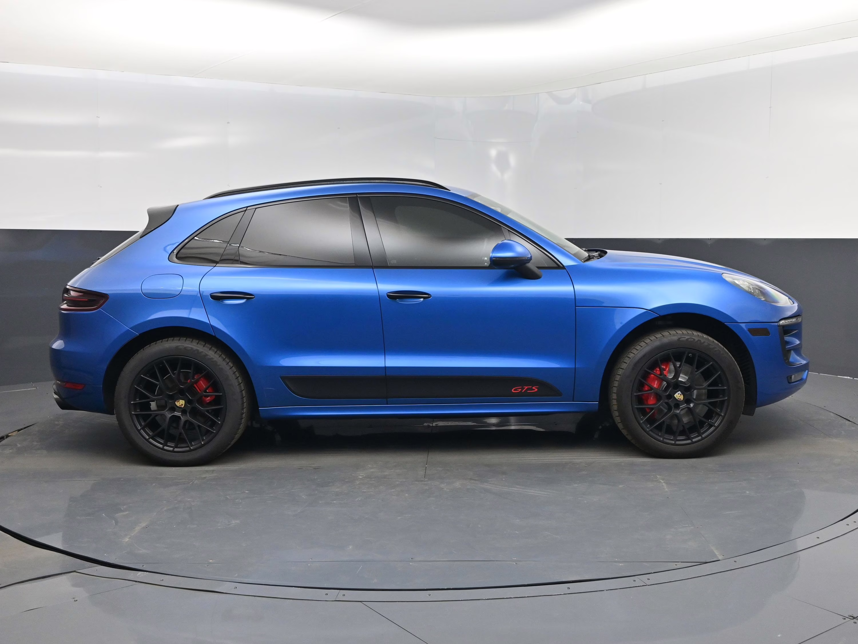 2018 Sapphire Blue Metallic Porsche Macan GTS AWD SUV