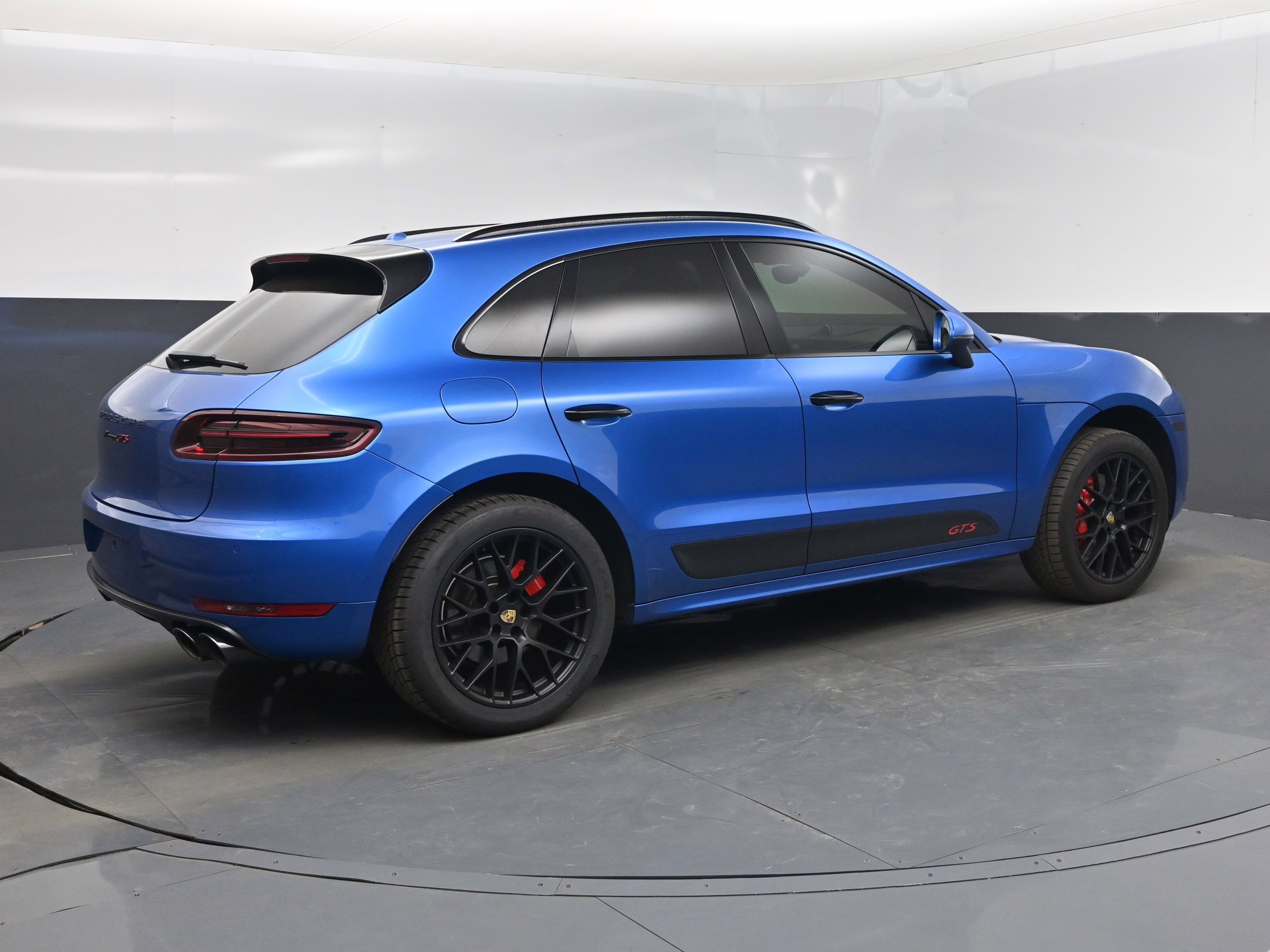 2018 Sapphire Blue Metallic Porsche Macan GTS AWD SUV