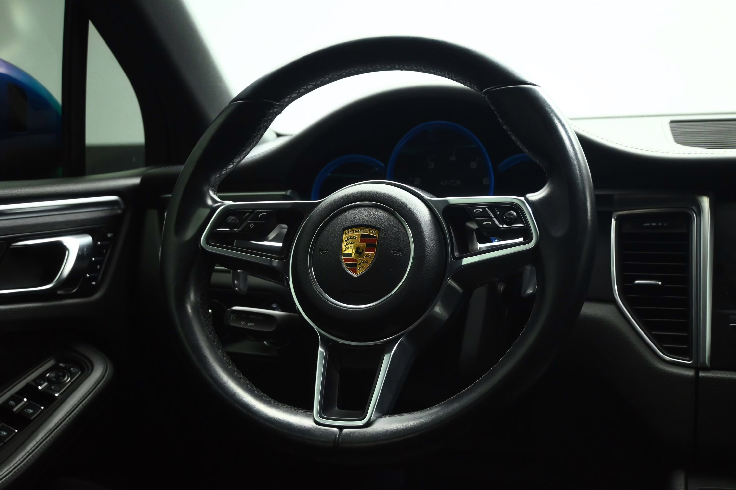 2018 Sapphire Blue Metallic Porsche Macan GTS AWD SUV