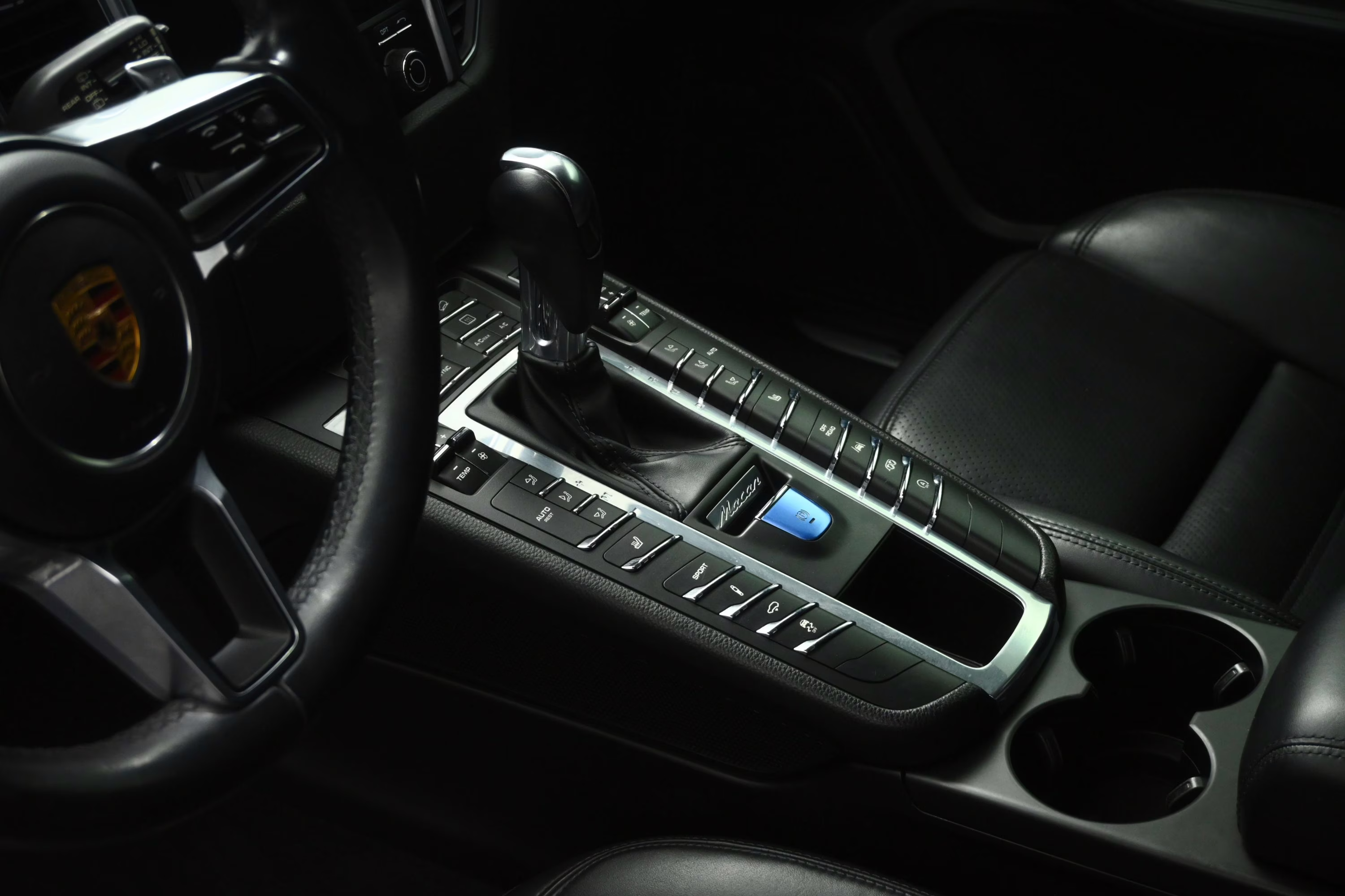 2018 Sapphire Blue Metallic Porsche Macan GTS AWD SUV