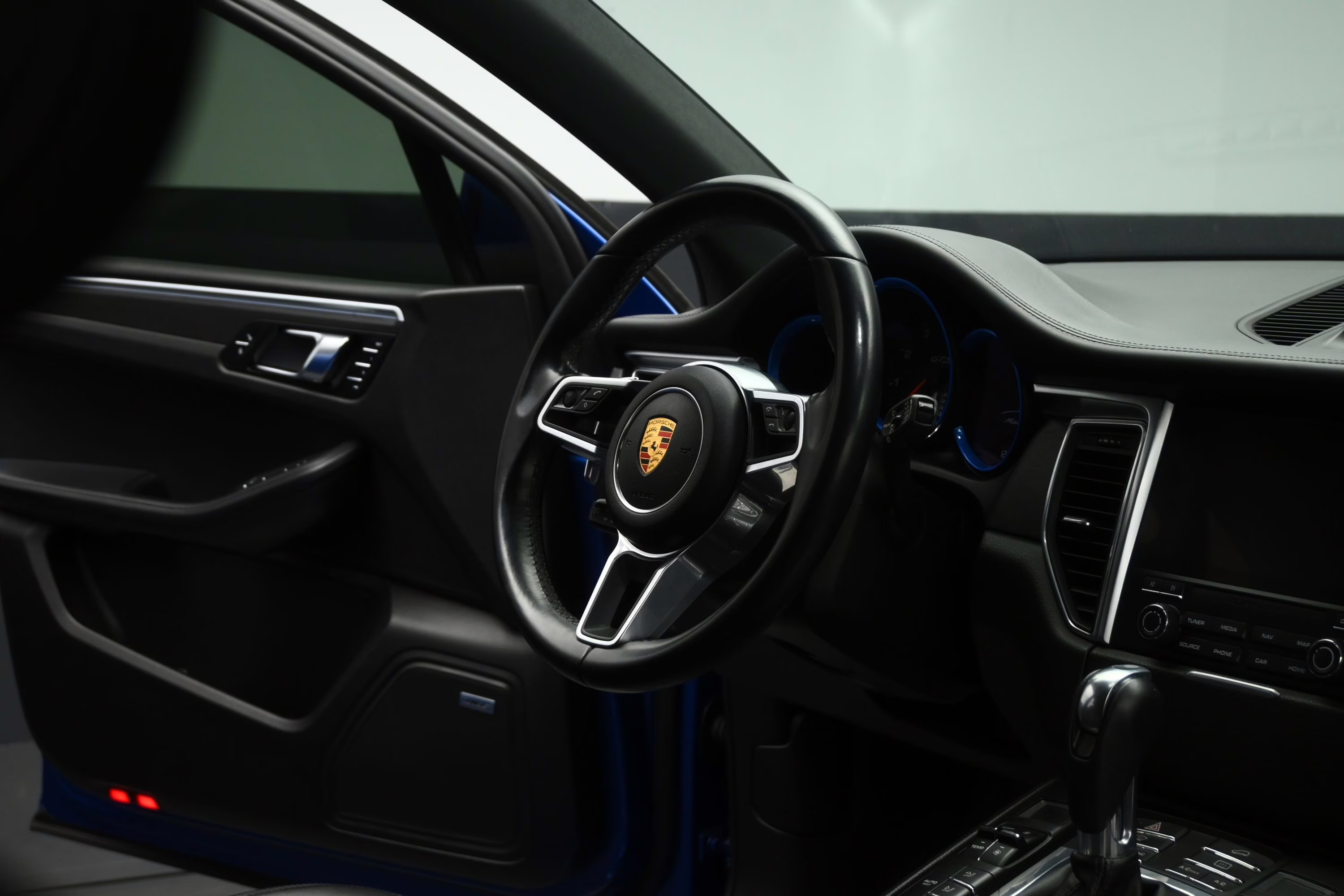 2018 Sapphire Blue Metallic Porsche Macan GTS AWD SUV