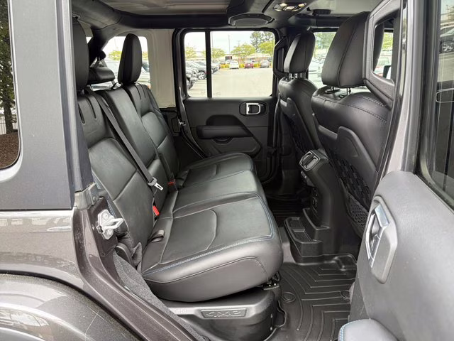 2023 Granite Crystal Metallic Clearcoat Jeep Wrangler 4xe Rubicon 4X4 Convertible