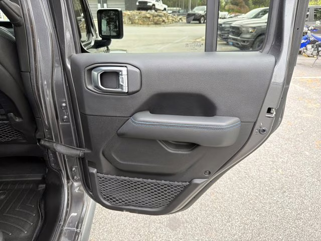 2023 Granite Crystal Metallic Clearcoat Jeep Wrangler 4xe Rubicon 4X4 Convertible