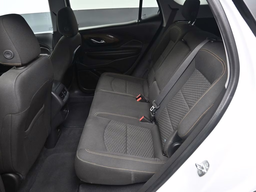 2020 Summit White GMC Terrain SLE FWD SUV