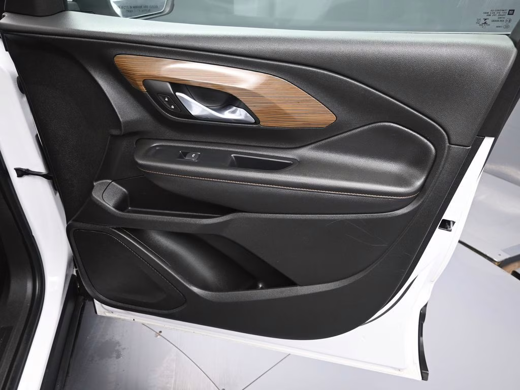 2020 Summit White GMC Terrain SLE FWD SUV