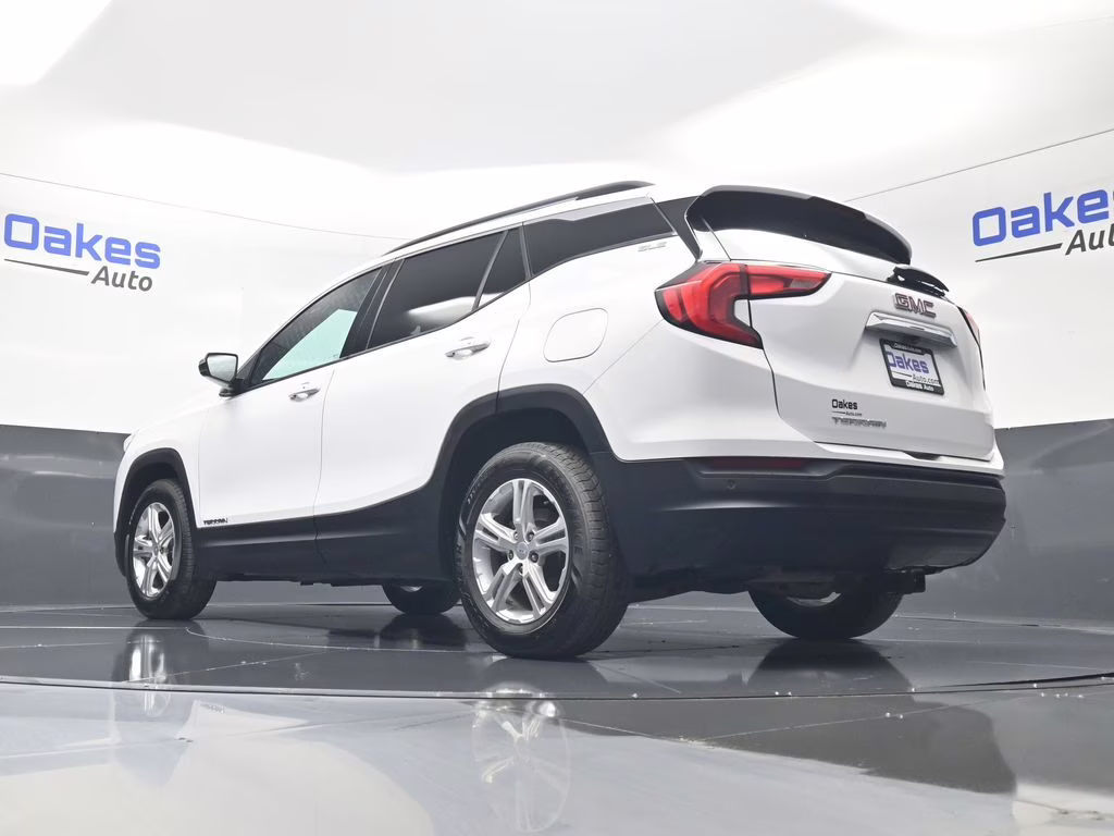 2020 Summit White GMC Terrain SLE FWD SUV