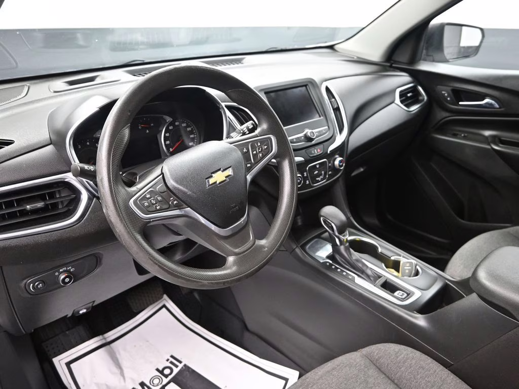 2022 Summit White Chevrolet Equinox LT FWD SUV