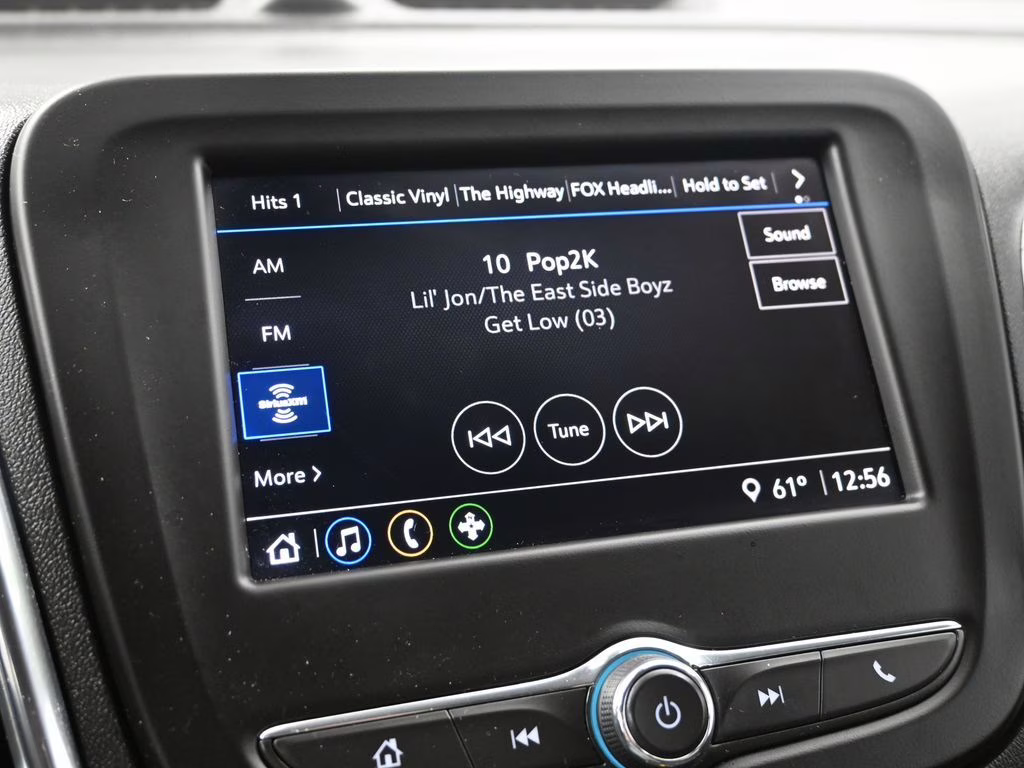 2022 Summit White Chevrolet Equinox LT FWD SUV