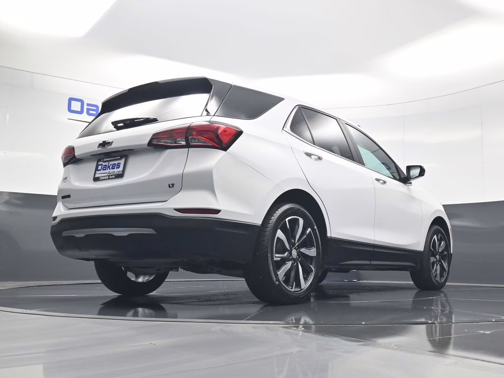 2022 Summit White Chevrolet Equinox LT FWD SUV