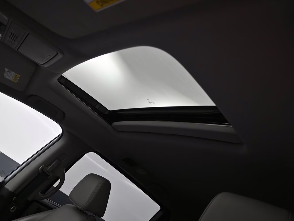 2021 Lunar Silver Metallic Honda Odyssey EX-L FWD Van