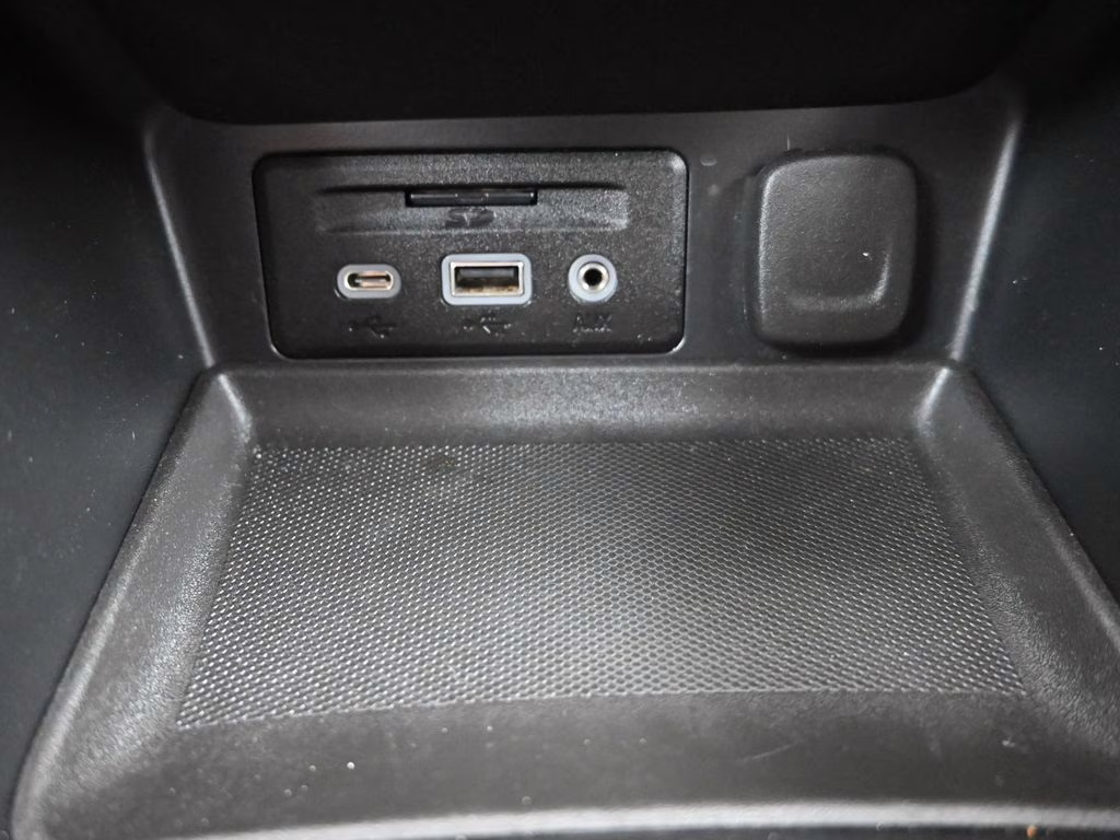 2020 Summit White GMC Terrain SLE FWD SUV