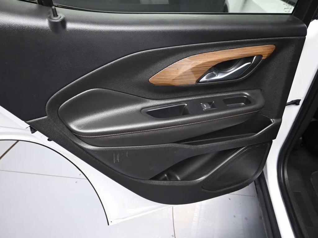 2020 Summit White GMC Terrain SLE FWD SUV