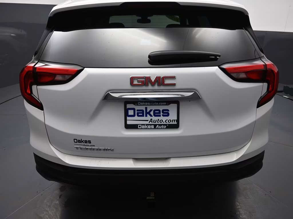 2020 Summit White GMC Terrain SLE FWD SUV