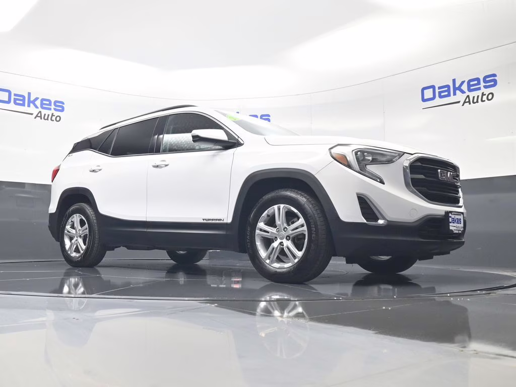 2020 Summit White GMC Terrain SLE FWD SUV