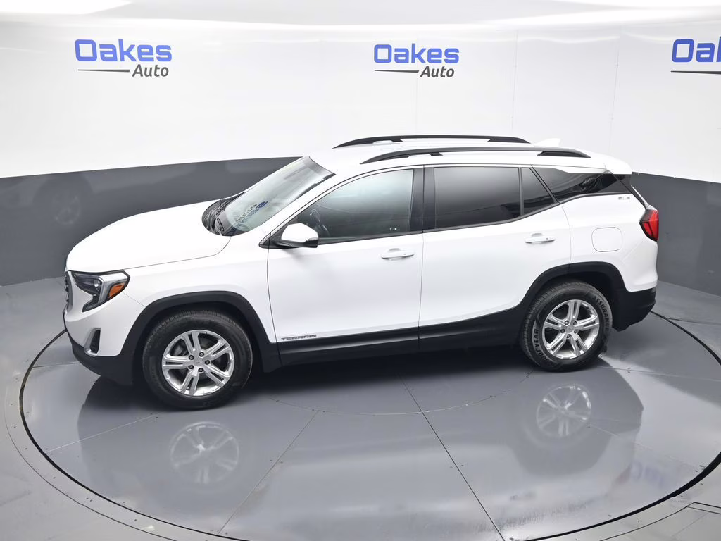 2020 Summit White GMC Terrain SLE FWD SUV