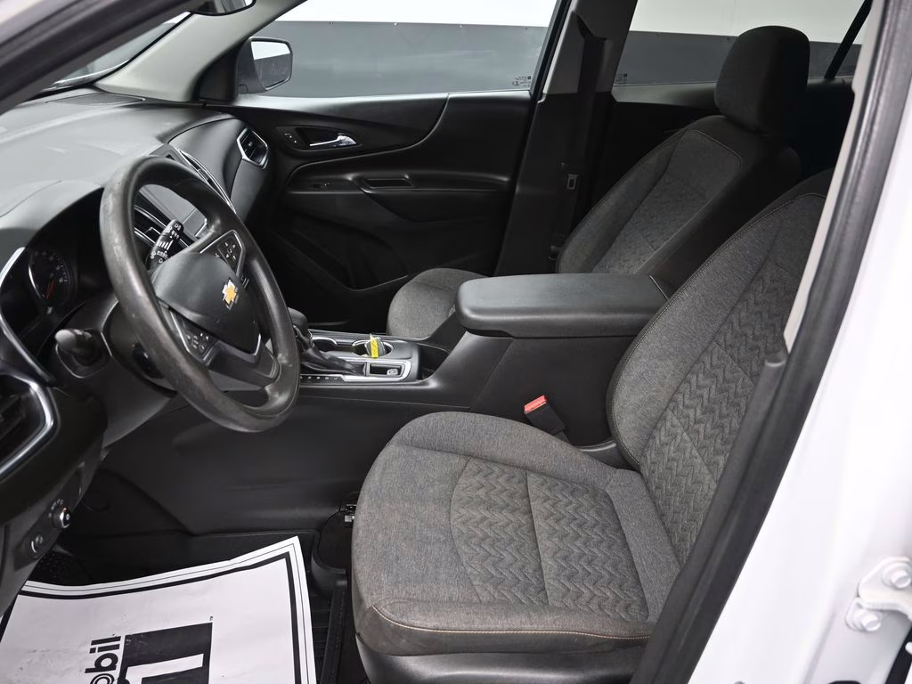 2022 Summit White Chevrolet Equinox LT FWD SUV