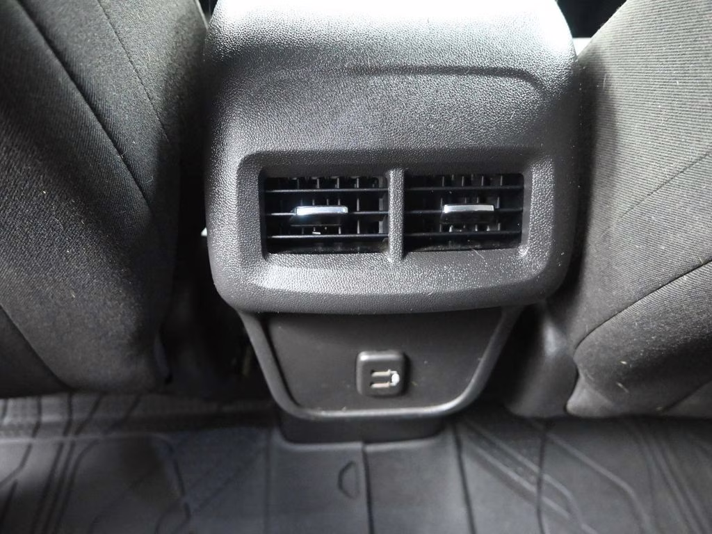 2022 Summit White Chevrolet Equinox LT FWD SUV