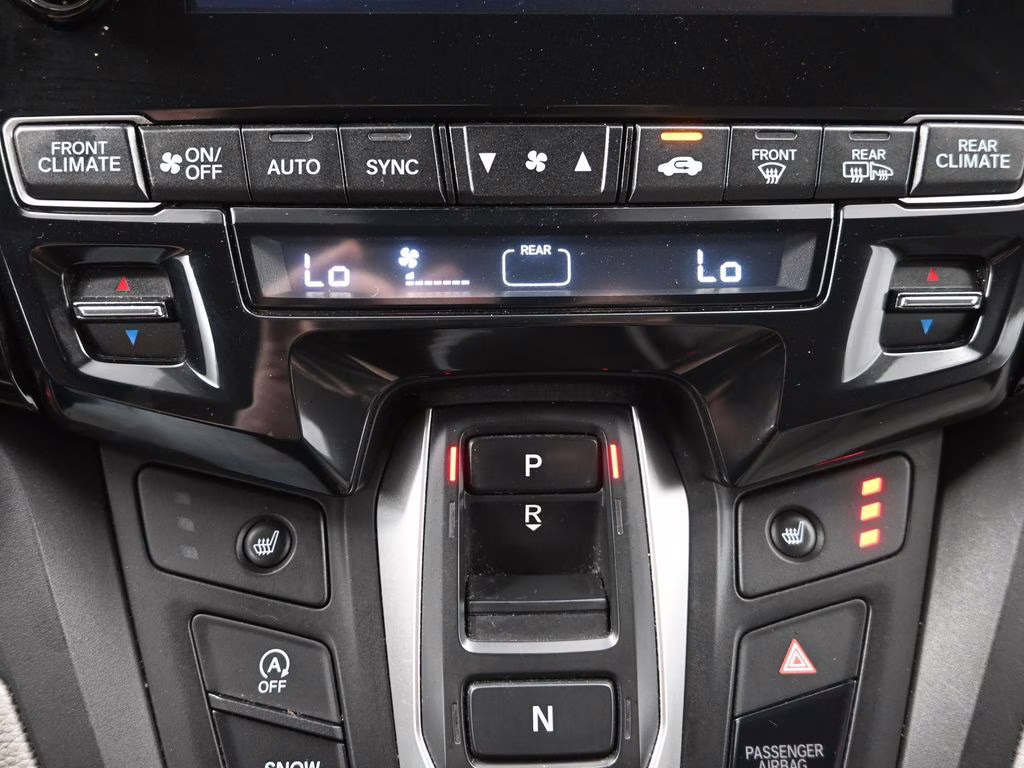 2021 Lunar Silver Metallic Honda Odyssey EX-L FWD Van